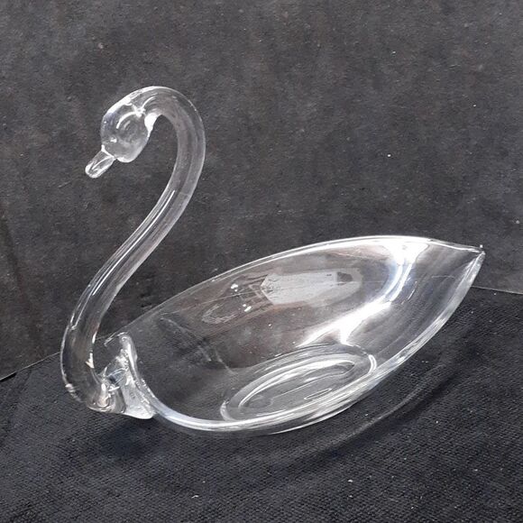 Vtg. Duncan Miller MCM clear glass Swan towel floral trinket bowl - Picture 2 of 14